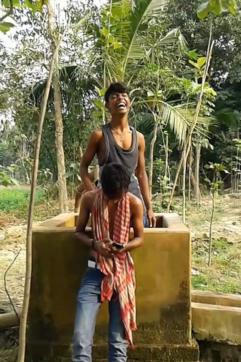 Two Guys funny performance || A boy will push another boy but he can not see him