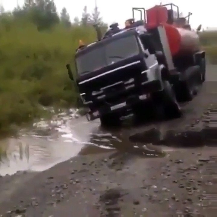 Amazing Driver Skills - dangerous  driving