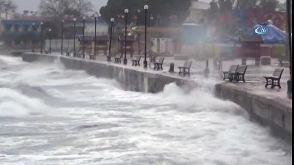 Lodos Dev Dalgalar Oluşturdu
