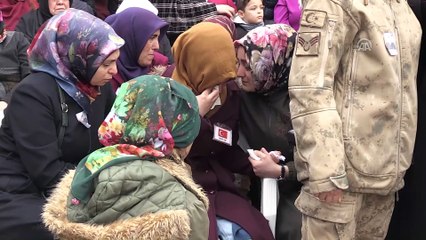 Şehitlerimizi uğurluyoruz - Şehit Piyade Uzman Onbaşı Hamza Karacaoğlu'nun cenaze töreni (2) - GİRESUN