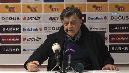 Yılmaz Vural ilk maçından mağlup ayrıldı