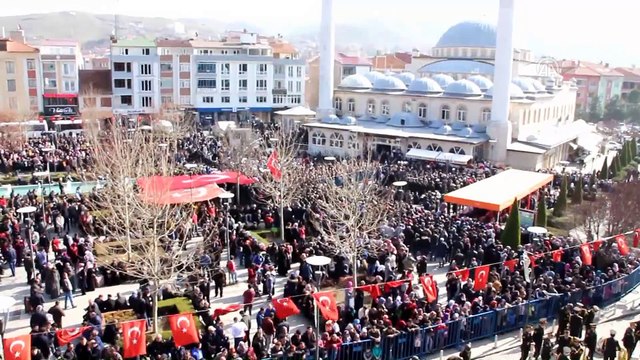 Şehitlerimizi uğurluyoruz - Şehit Piyade Uzman Çavuş Hüseyin Şahin'in cenaze töreni (2) - SAMSUN
