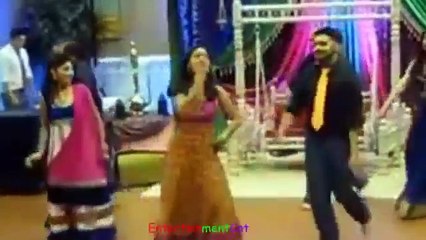 Delhi Wedding Marriage Hall Dance on Sari K Faal Sa