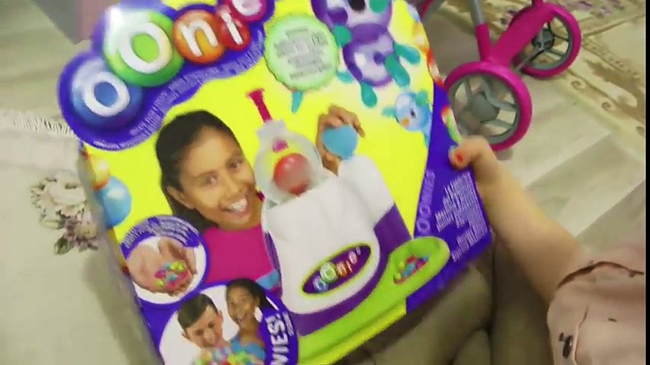 Oonies Balon Makinesi ile yapışkan balondan hayvan şeki-lleri yaptık