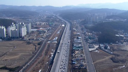 설 당일 귀성·귀경 고속도로 혼잡 최고 / YTN