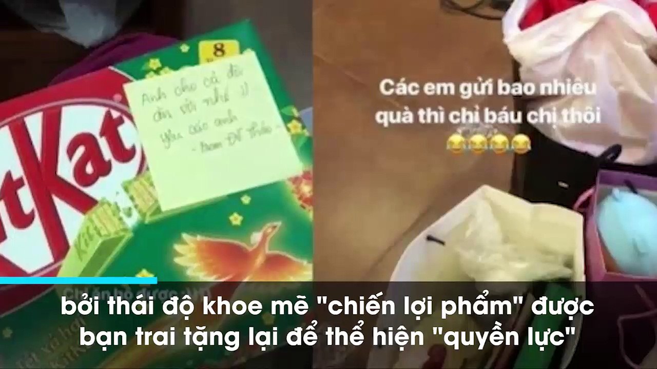 Sau vụ bạn gái khoe mẽ quà fan tặng, Xuân Trường vẫn tiếp tục nhận được "cơn mưa quà" trong buổi fansign