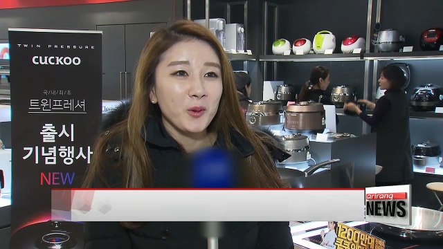 Companies open brand centers so customers can experience new products