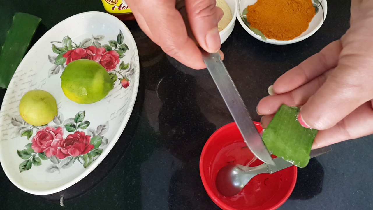 एलोवेरा से पाए सालो तक साफ व गोरी त्वचा - How to Get Fair, Glowing, Clear, Spotless Skin in 7 Days