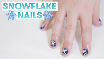 Don’t Miss This Unbelievable SNOWFLAKE Nail Design!