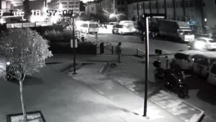 Vatandaşların Gözü Önünde 20 Saniyede Motosikleti Böyle Çaldılar