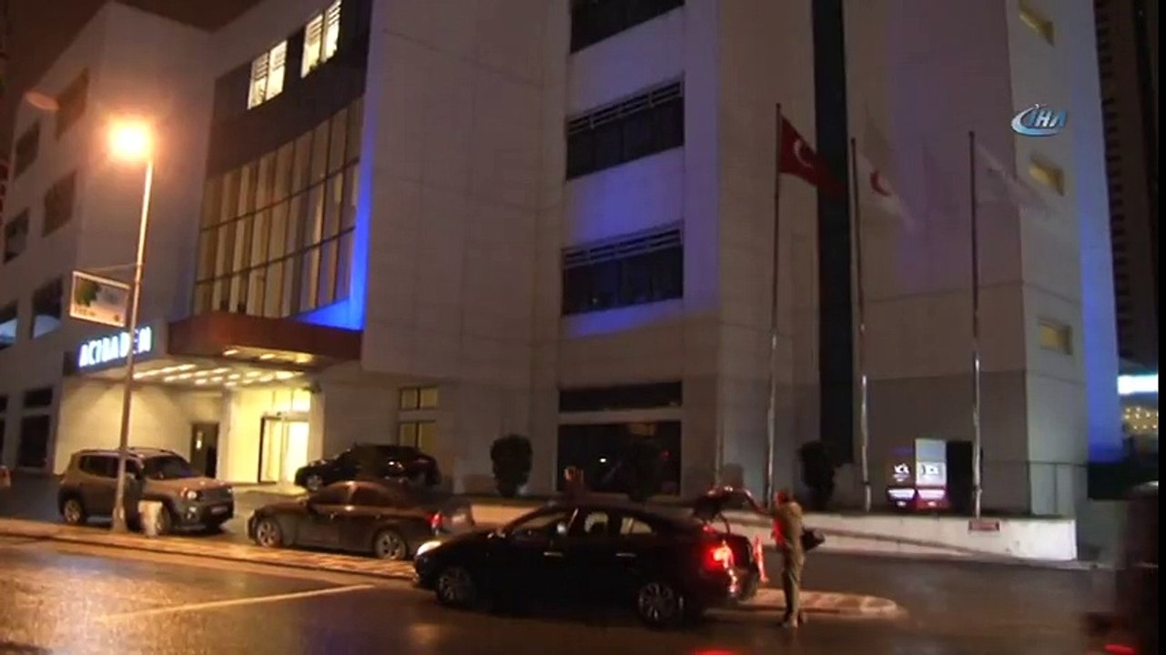 Kadir İnanır Hastaneye Kaldırıldı