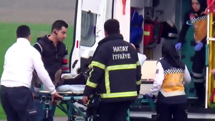 Kontrolden Çıkan Otomobil Yüksek Gerilim Hattını Devirdi