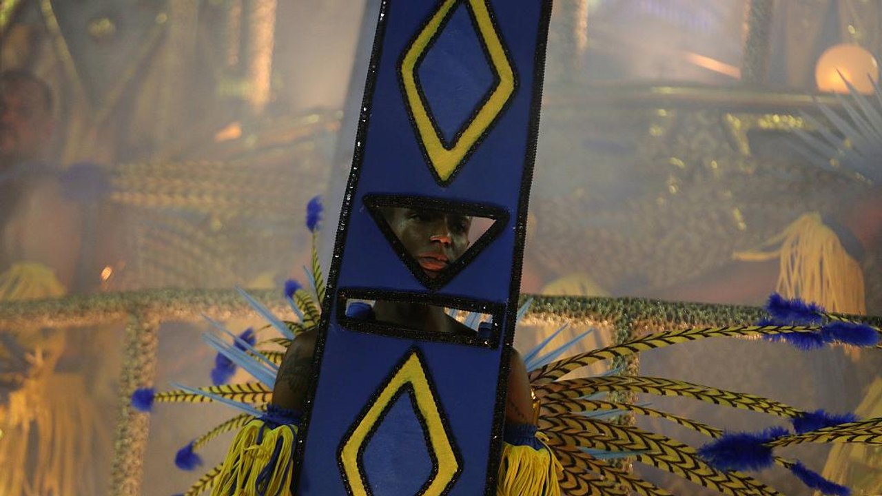 Karneval in brasilien: samba und schlamm