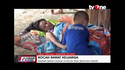 Mengharukan! Seorang Bocah Perempuan Rawat Keluarga