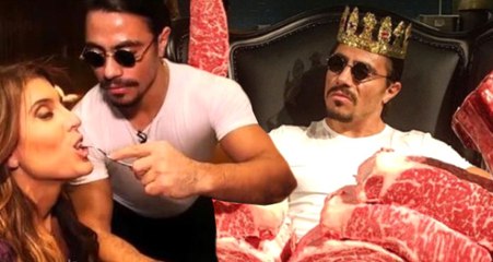 Nusret, ABD'li Gazeteciye Elleriyle Et Yedirdi