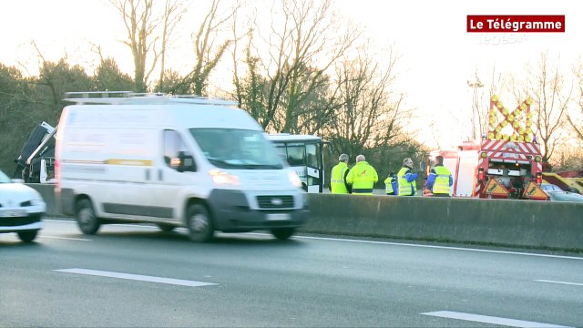 Plougoumelen (56). Un mort et deux blessés graves dans un accident sur la RN165