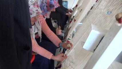 Şanlıurfa-Özel)genç Kızların Evlenme İsteklerini Yansıttığı Kilimler Yeniden Yaşatılacak