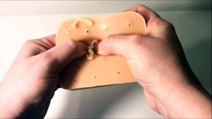 Un jouet pour vous amuser à.. Éclater des boutons !