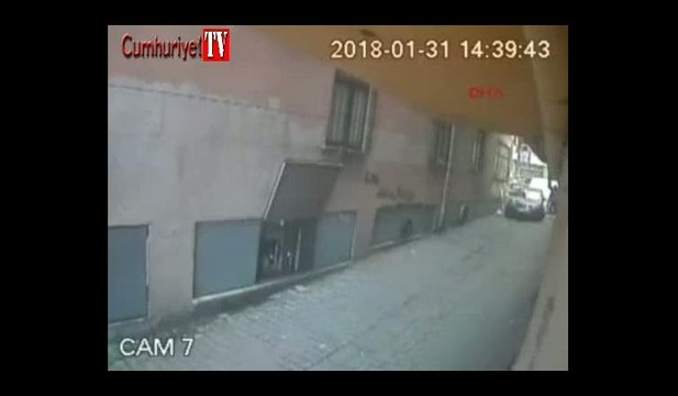 Cinayet anı kamerada... Suriye'den birlikte kaçtığı arkadaşını neden öldürdüğünü itiraf etti