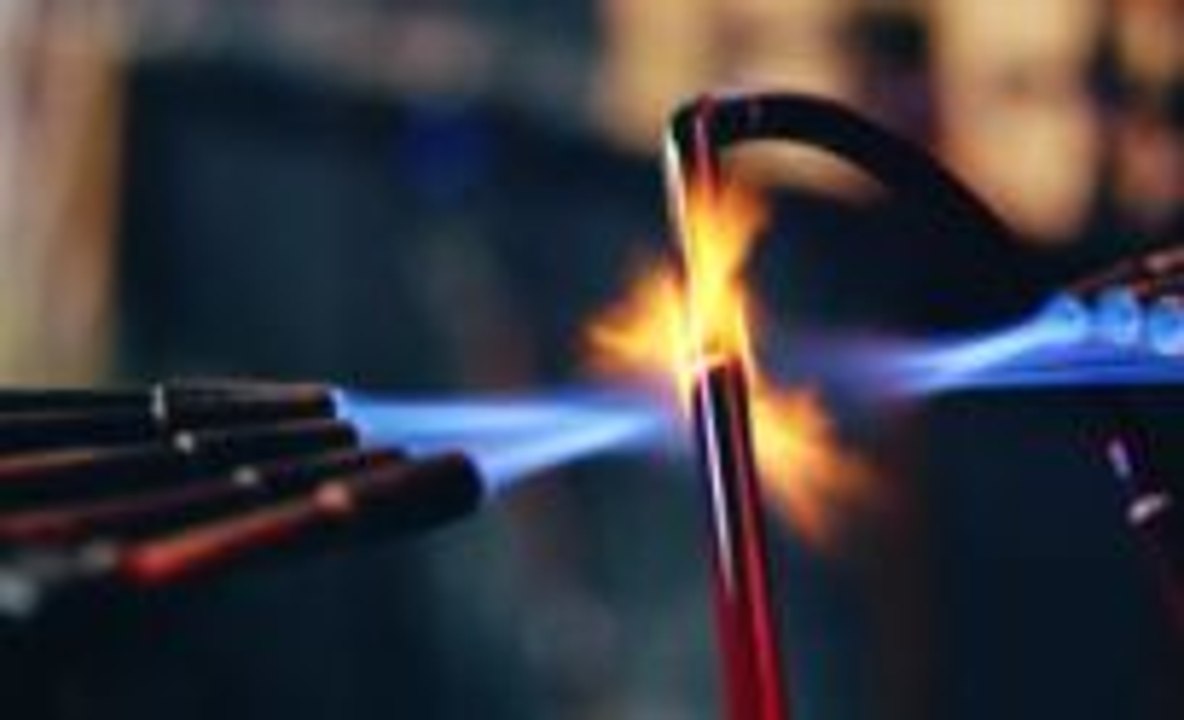 So That’s How Neon Lights Are Made