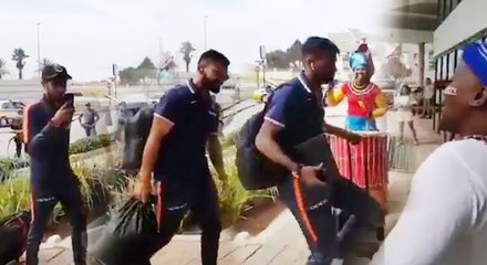 இந்திய அணிக்கு வித்யாசமான வரவேற்பு...டான்ஸ் ஆடிய பாண்டியா- வீடியோ