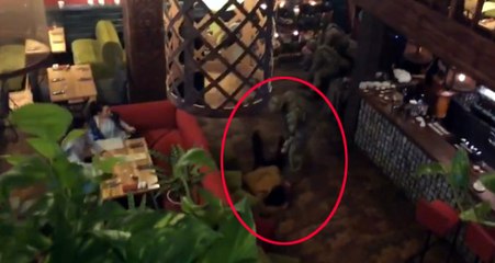 Ukrayna'da Yaşayan Gürcü Lider Saakaşvili'yi Maskeli Polisler Gözaltına Aldı