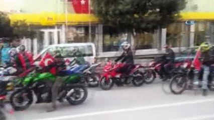 Isparta’daki motosiklet tutkunlarından şehitlere saygı korteji