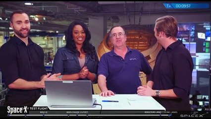 Elon Musk’ın uzaya gönderdiği Falcon Heavy roketi UFO görüntüledi