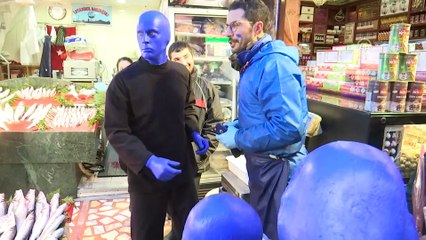 Blue Man Group, sokak performansıyla ilgi çekti - İSTANBUL