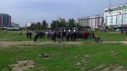 Maaş Kesintisi ve Erken Emeklilik" Karşıtı Gösteri