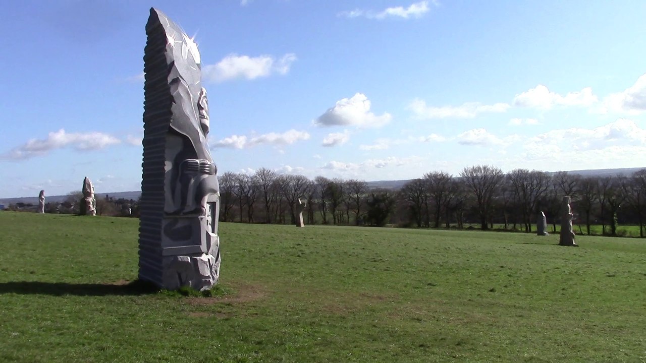 La Vallée des Saints en Bretagne