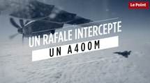 Un Rafale intercepte un A400M