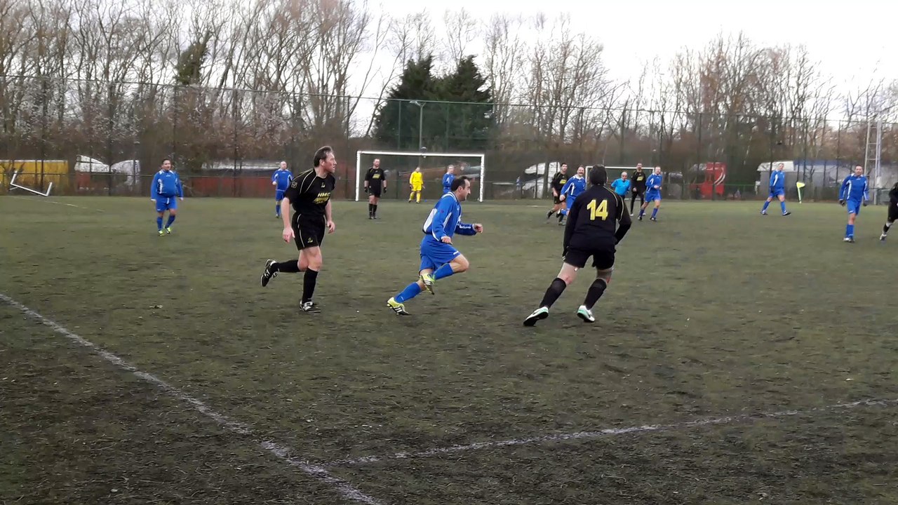 Hellas Berchem - La Louve Vétérans B (8)