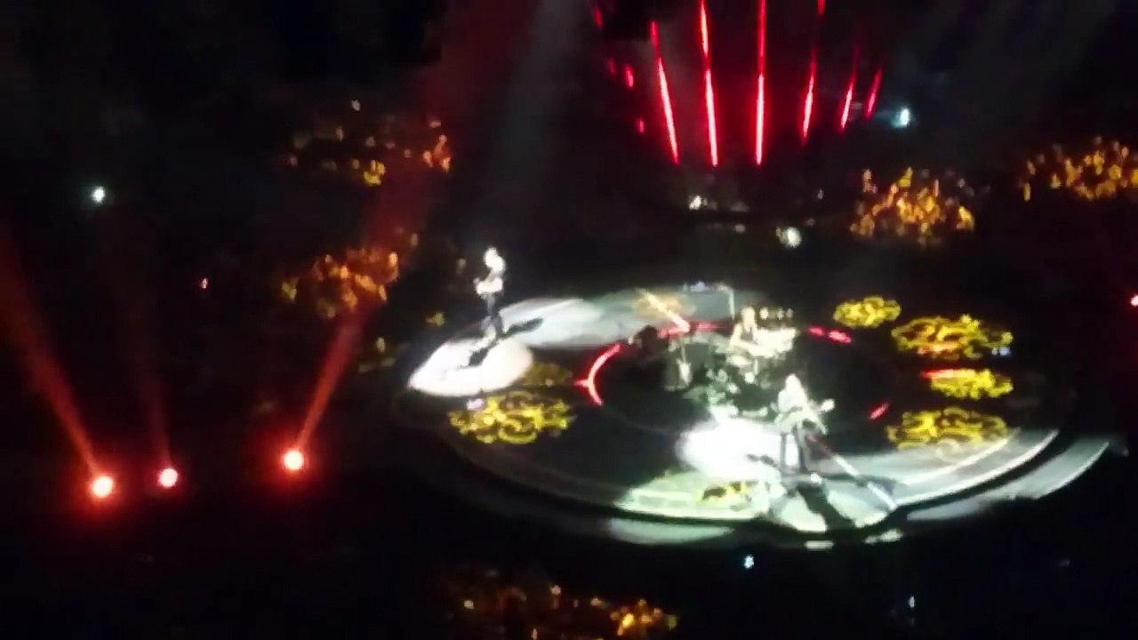Muse - Interlude + Hysteria, O2 Arena, London, UK  4/3/2016