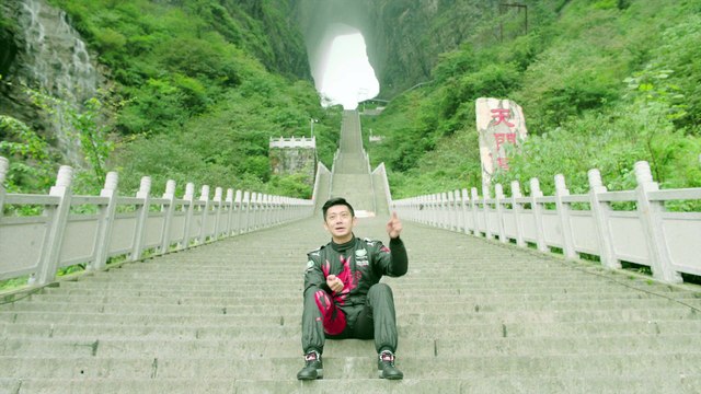 Range Rover Sport PHEV Dragon Challenge - Ho-Pin Tung, Panasonic Jaguar Racing Formula E Driver