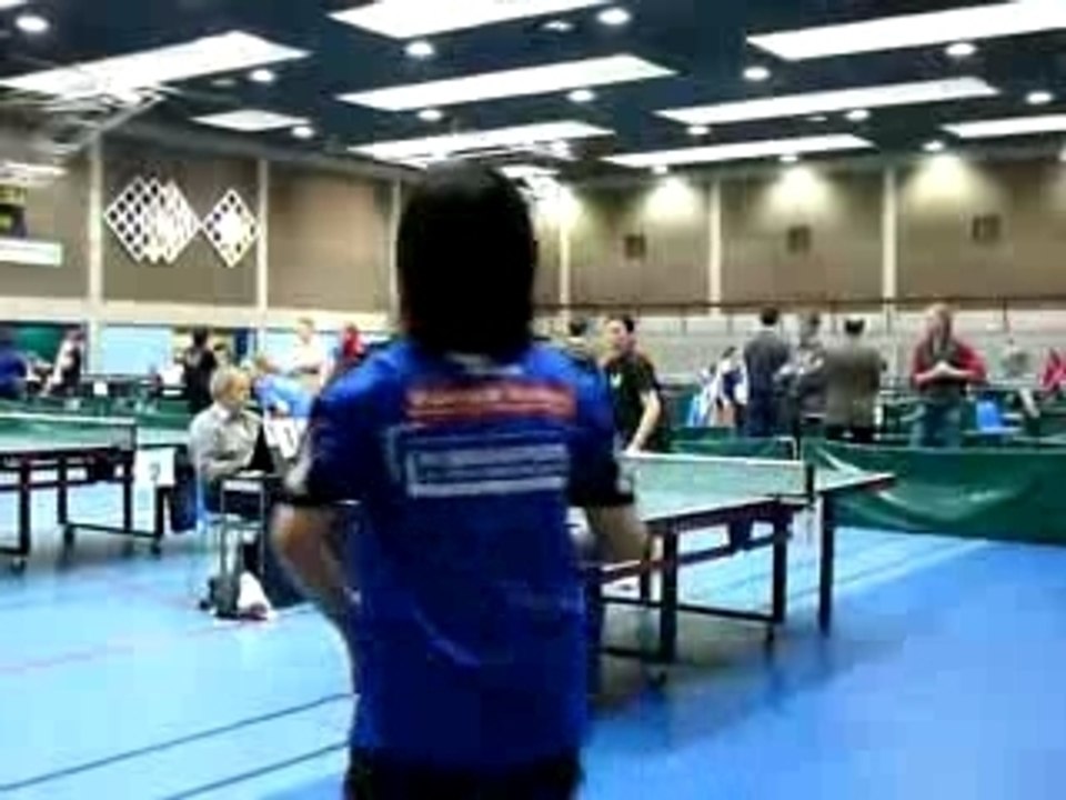 Service bombe de Wang Wan Ying