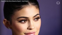Kylie Jenner Calls Out Counterfeit Kylie Cosmetics Site on Twitter