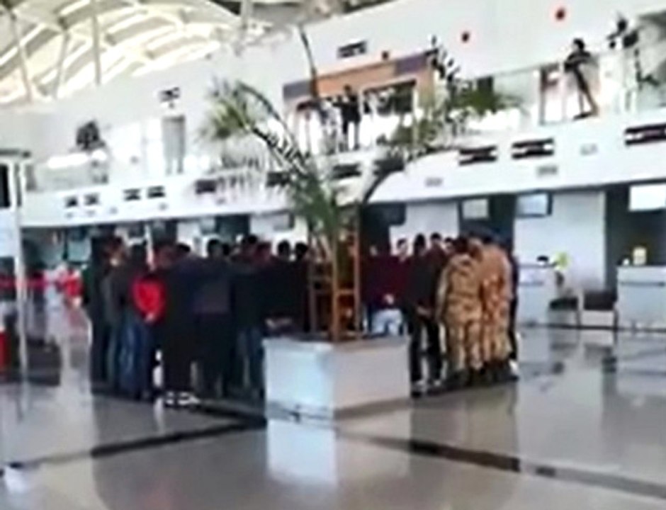 Komando Marşıyla Afrin'e Gittiler