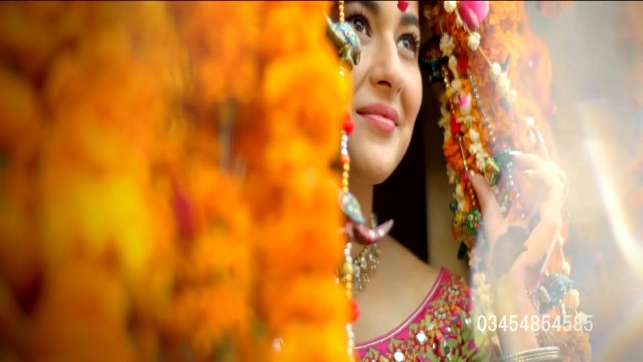 Aaj Rang Hai Aey Maa Rang Hai Ree - Hadiqa Kiani