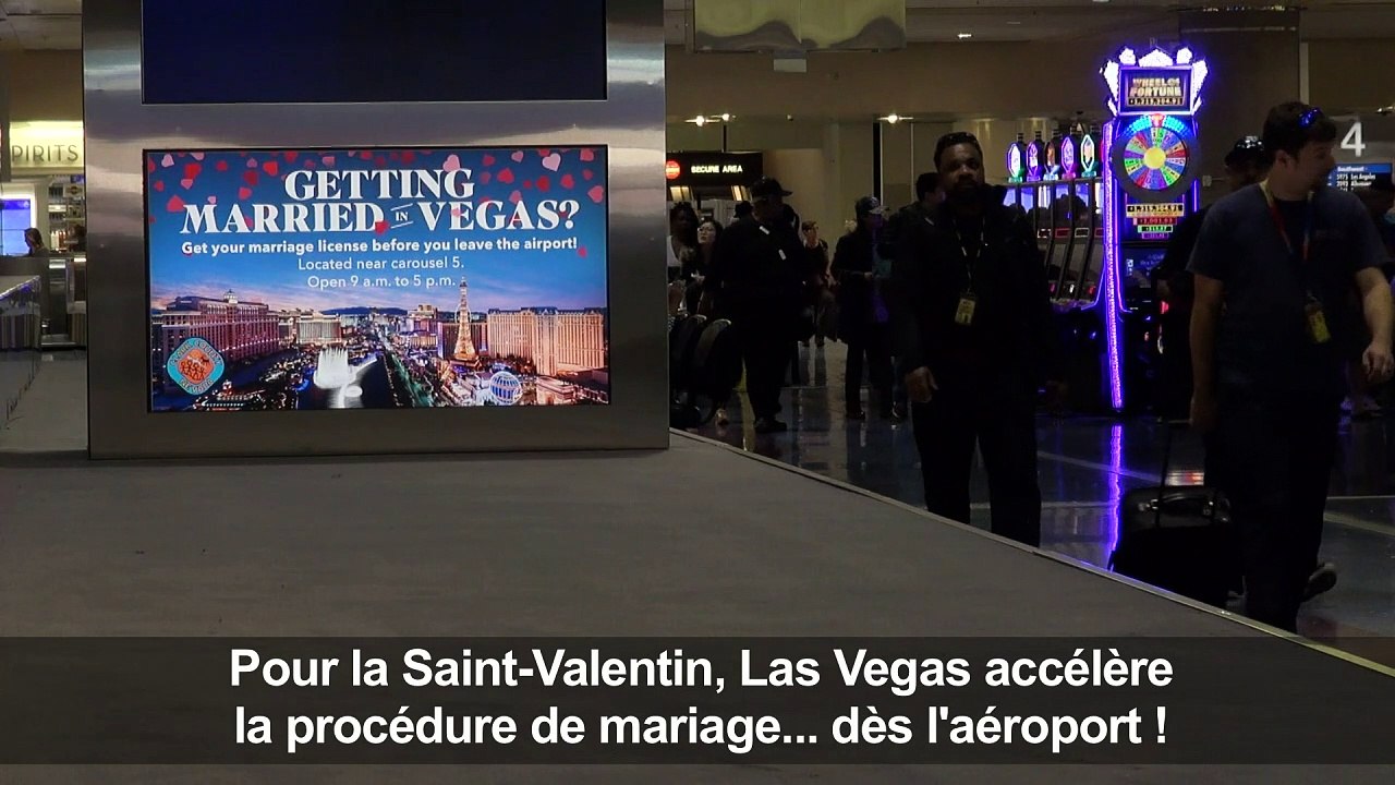 A l'aéroport de Las Vegas, le mariage avant les bagages
