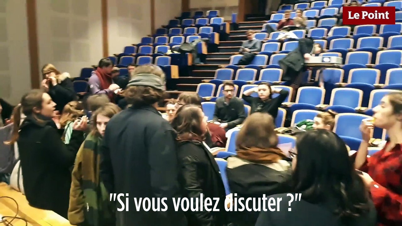 Une journée d'étude sur #balancetonporc interrompue par des féministes