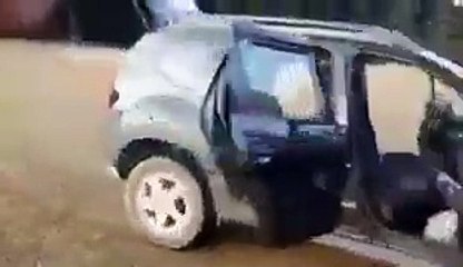 Bu adamlar neyin kafasını yaşıyor