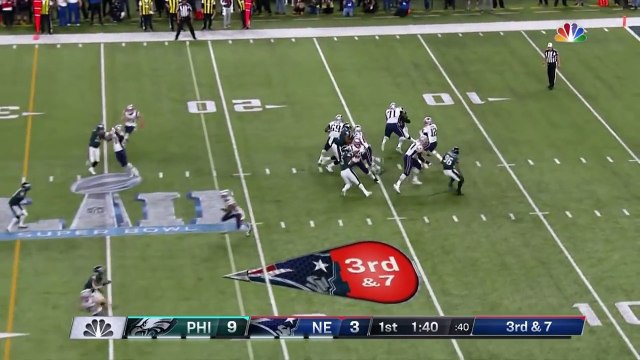 Super bowl - Brady Airs it Out to Amendola for HUGE 3rd Down Conversion! Can't-Miss Play Super Bowl LII