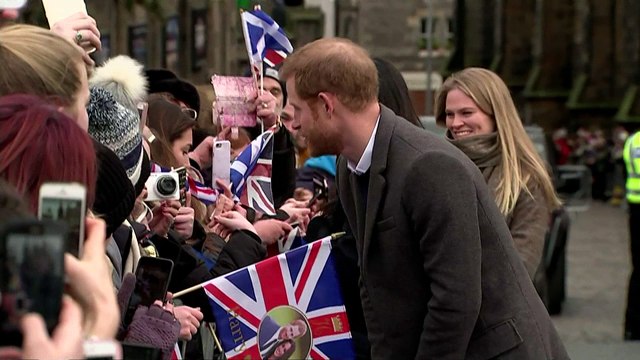 Crowds greet Harry and Meghan outside Edinburgh Castle