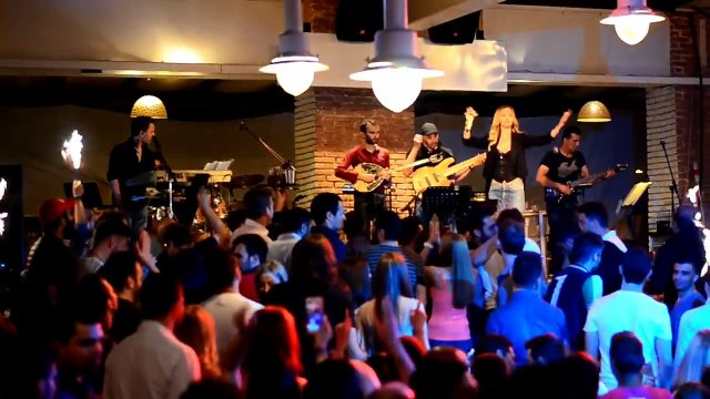 Μες την Καψούρα !!! Φανή Δρακοπούλου - Ποτ Πουρί - Φανταστικό Live 2015 HD