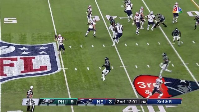 Super bowl - Tom Brady Drops Wide Open Pass on Failed Trick Play Attempt Can't-Miss Play Super Bowl LII