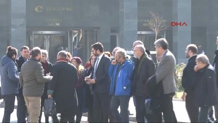 Karar Sonrası Oya Berberoğlu'ndan Adliye Önünde Açıklama