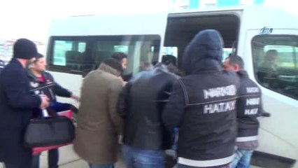 Hatay'da 2 Kilogram Takoz Esrar Ele Geçirildi