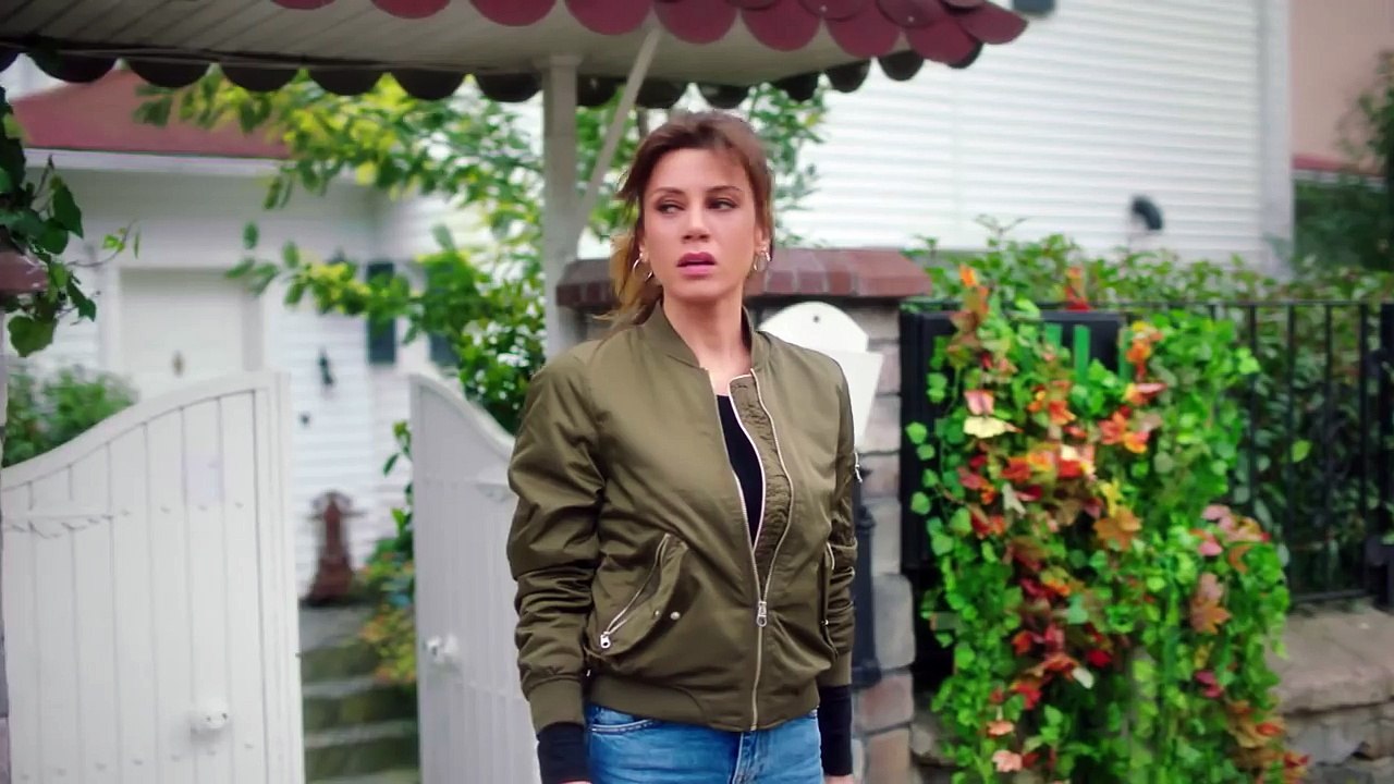 Ufak Tefek Cinayetler 16. Bölüm Fragmanı İzle