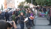 Antalya'da İzinsiz Gösteriye Polis Müdahalesi